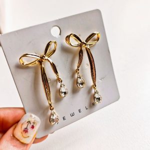 گوشواره فشن طرح پاپیون کد ۴۵۳