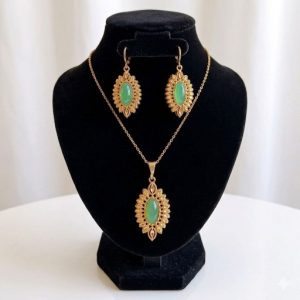 نیم ست طرح طلا (طلاروس با سنگ اصل عقیق سبز)کد 202