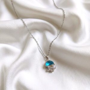 گردنبند سواروسکی عروس دریایی مدل ساحلی کد۵۵۵